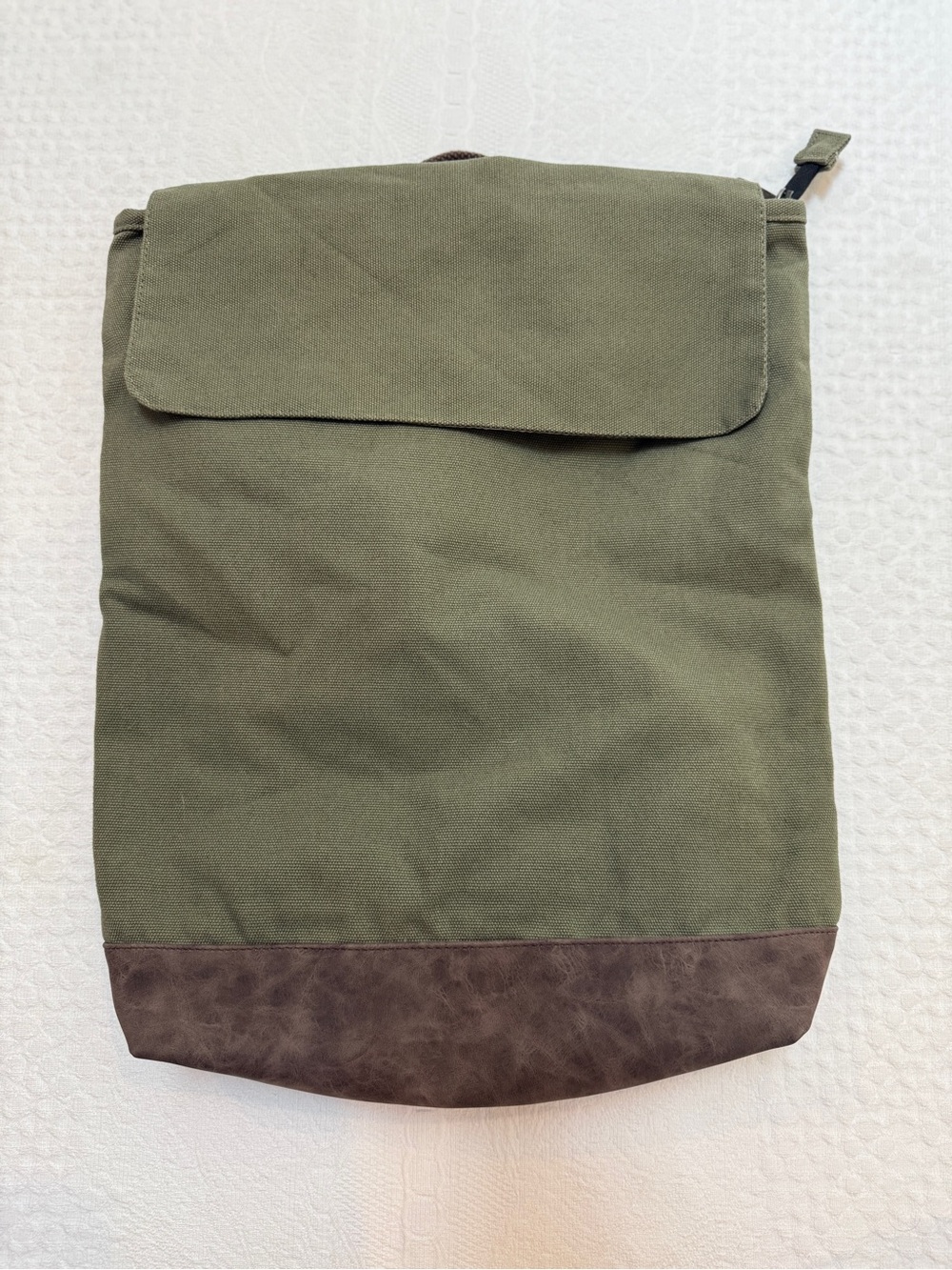 New Unused Authentic Pigment Olive Green Rucksack Backpack